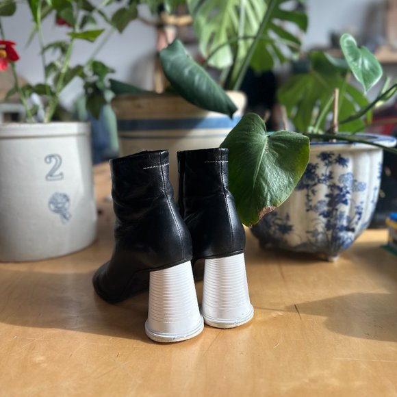 MM6 MAISON MARGIELA Dixie Cup Boot - Picture 3 of 6